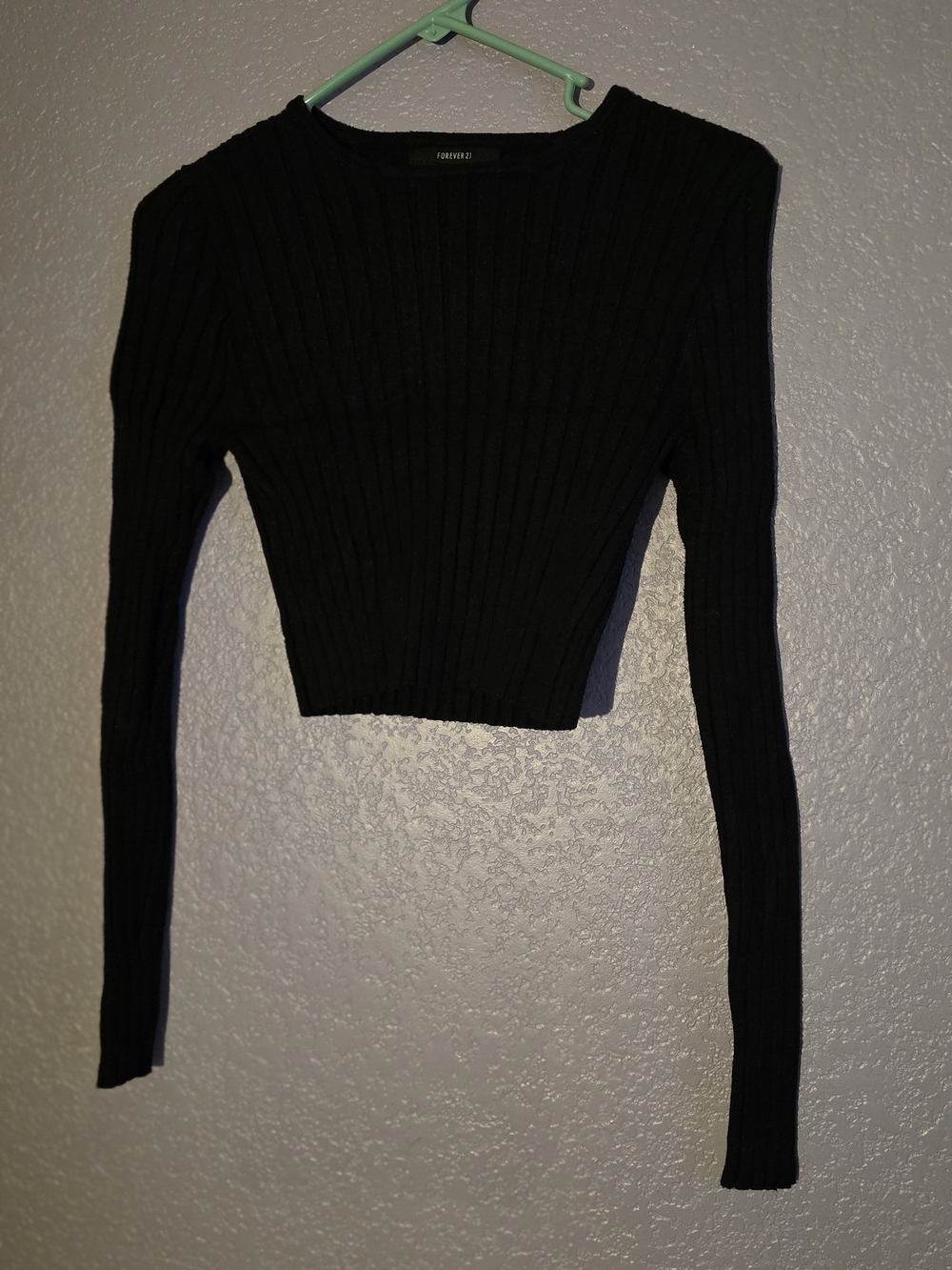 Forever 21 Black Ribbed Long Sleeve Crop Sweater